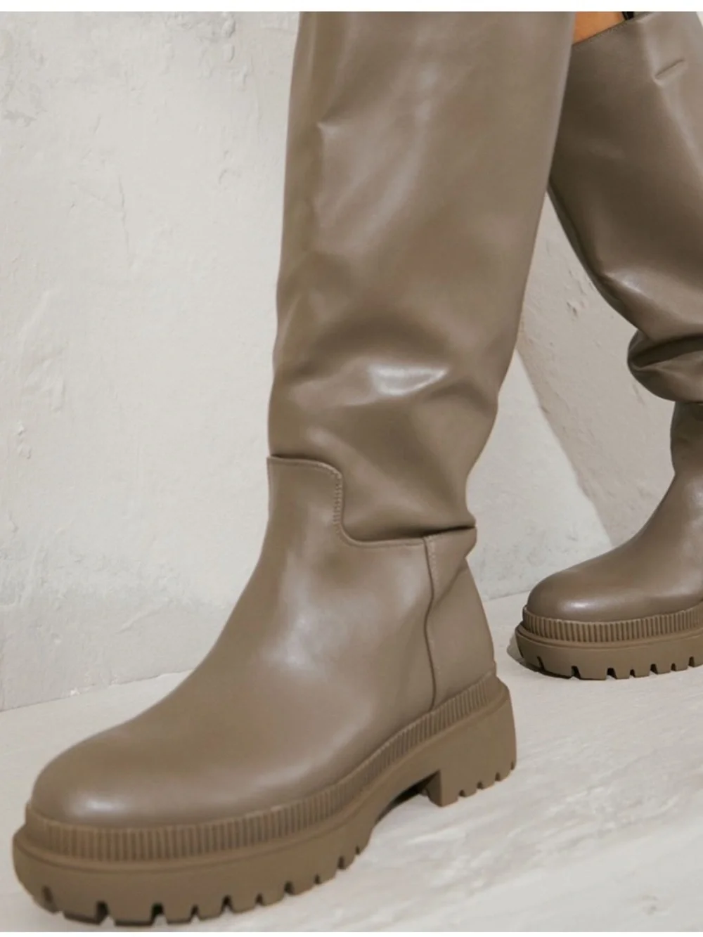 H&M Women’s Taupe Knee-High lug Boots Size 10/41 NWT